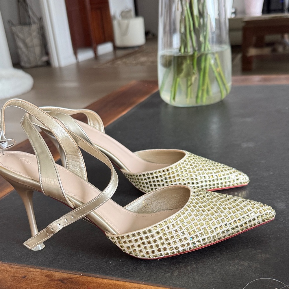Elegant Gold Strappy Heels
